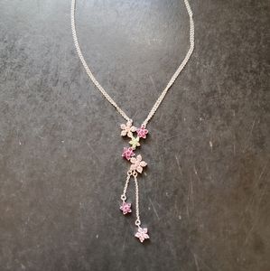 Ladies cascading pendant necklace